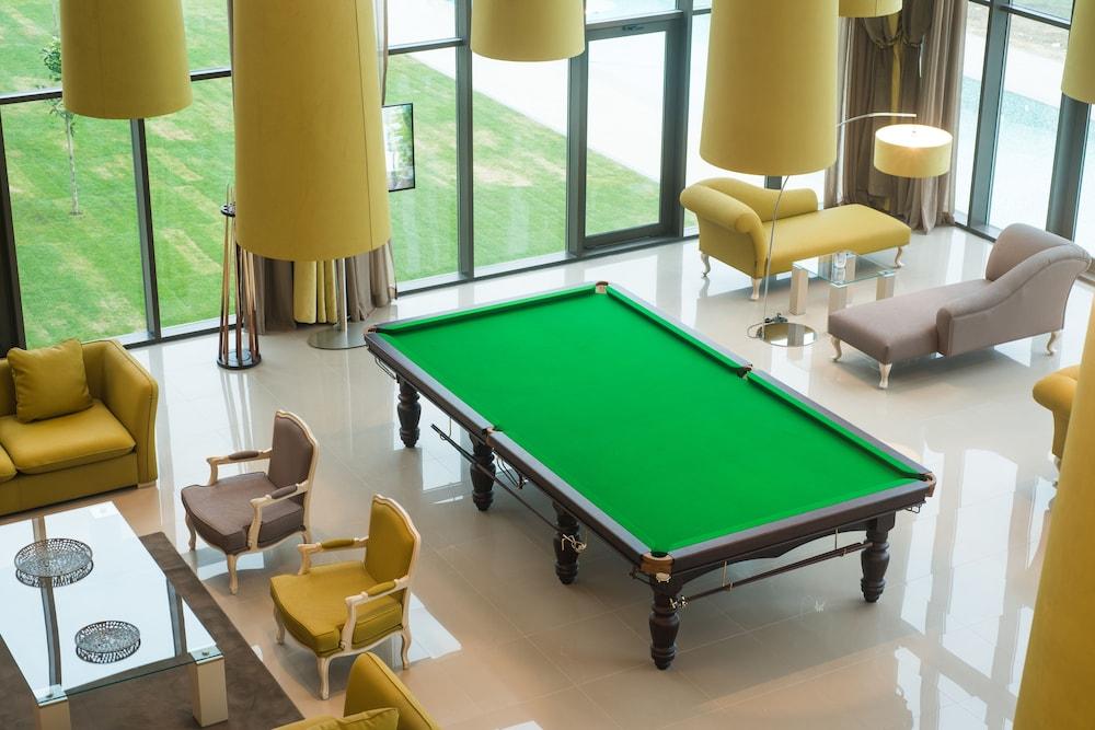 Vila Gale Sintra Exteriör bild A pool table